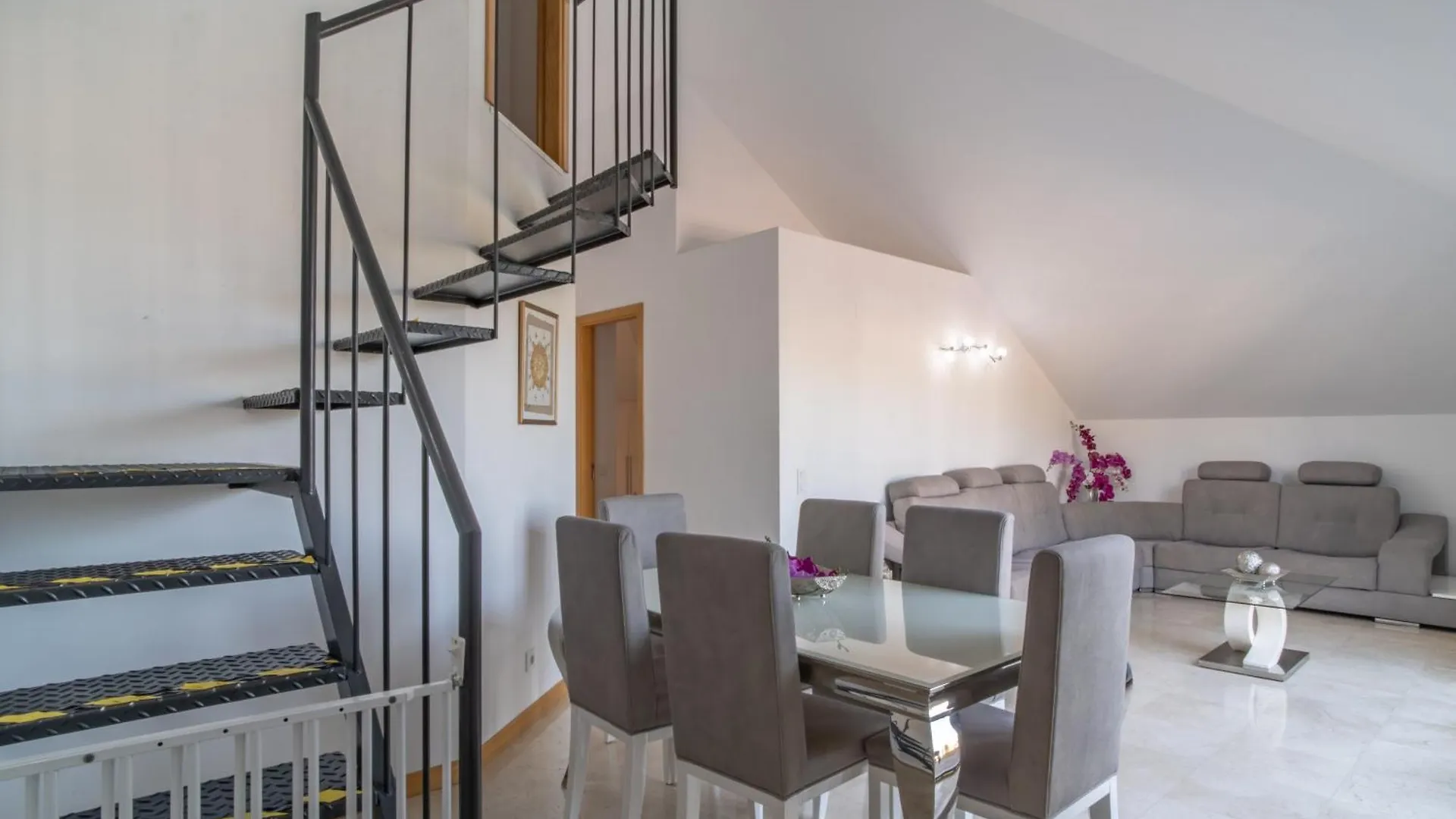 Living Penthouse Apart. Apartment Funchal   Funchal (Madeira)