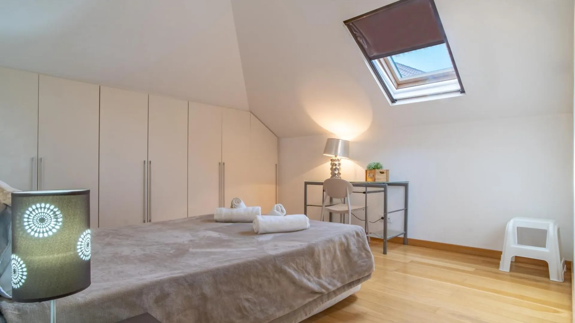 Living Penthouse Apart. contacts